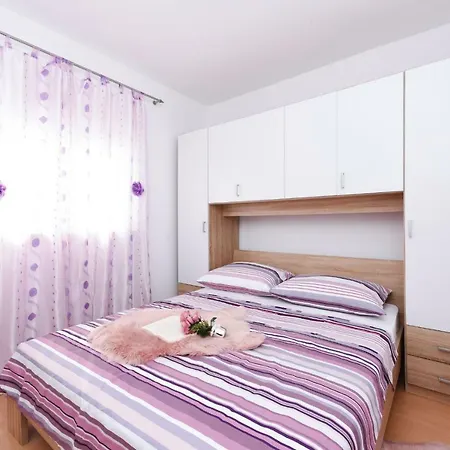 Sea Pearl Maslenica