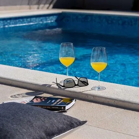 Sea Pearl Villa Maslenica